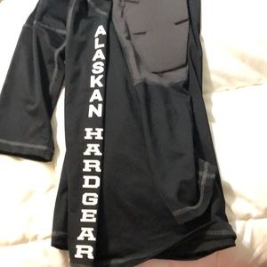 Duluth trading Alaskan hardgear long sleeve